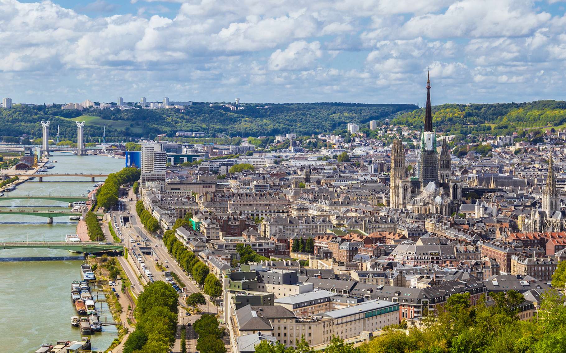 Incendie de Lubrizol à Rouen : quels sont les risques de pollution chimique ?