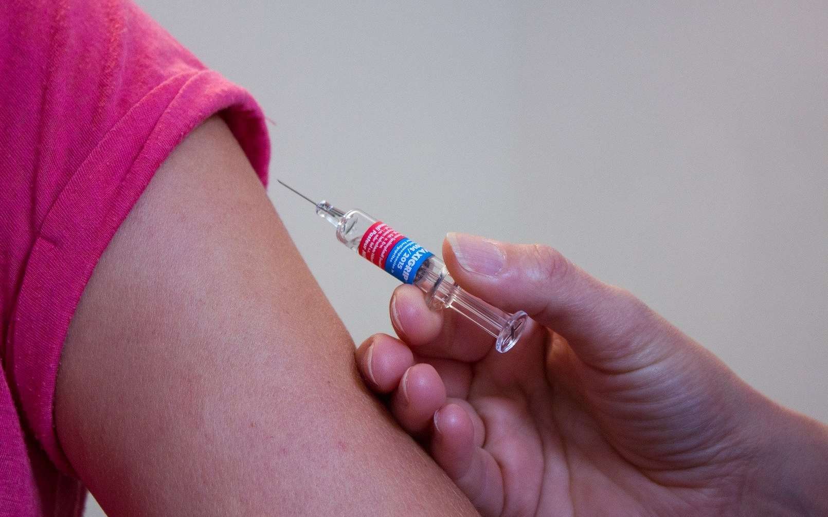 Votre carnet de vaccination bientôt injecté sous votre peau ?