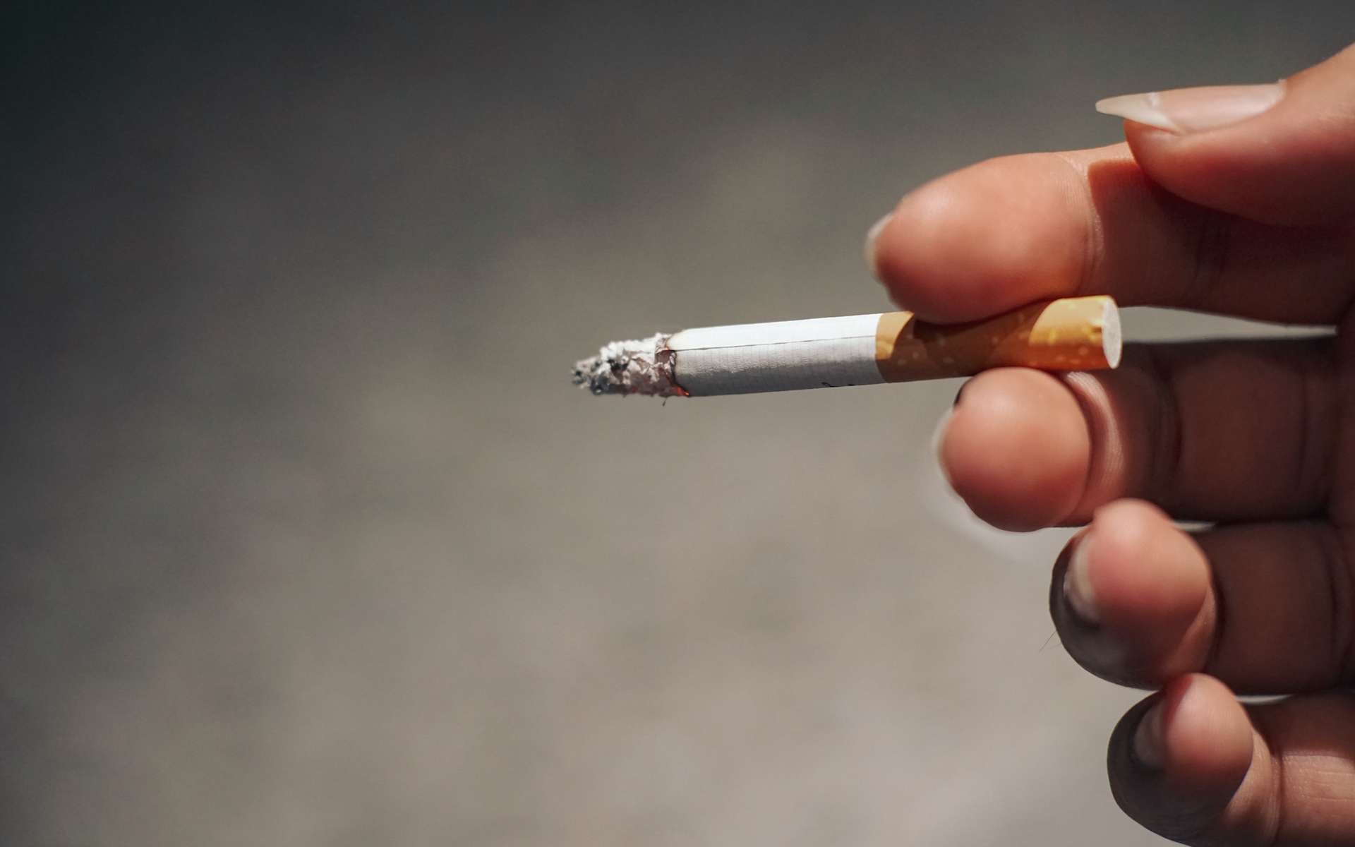 Tabac : comment l'aversion naturelle se transforme en addiction
