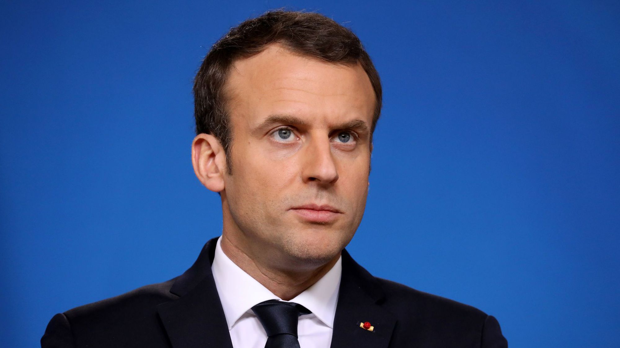 Hausse de la CSG: Macron "assume" de demander "un effort aux plus âgés" - L'Express