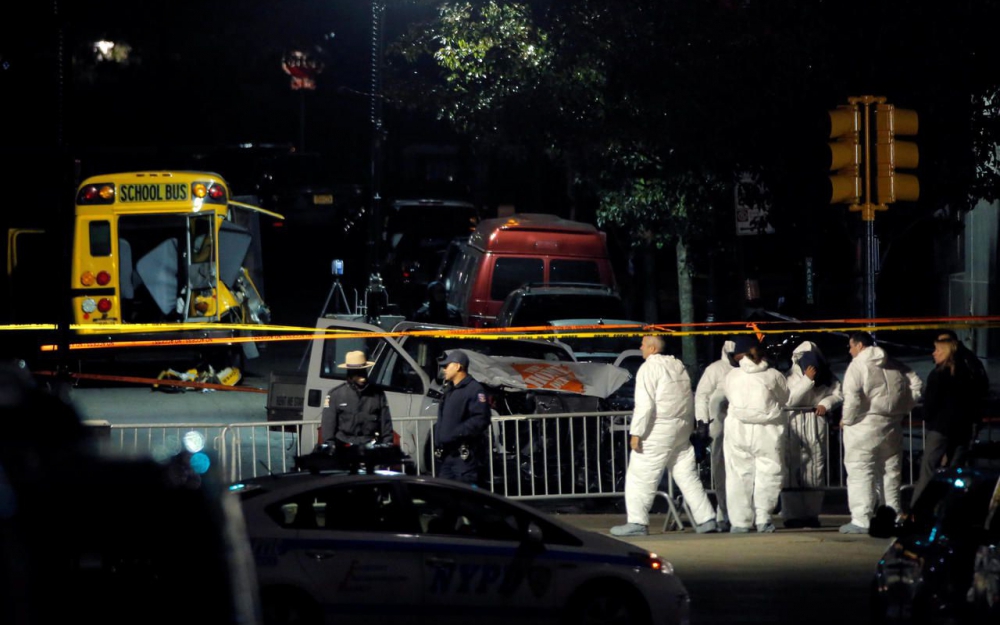 Huit morts dans un attentat à la voiture-bélier à New York - Le Figaro
