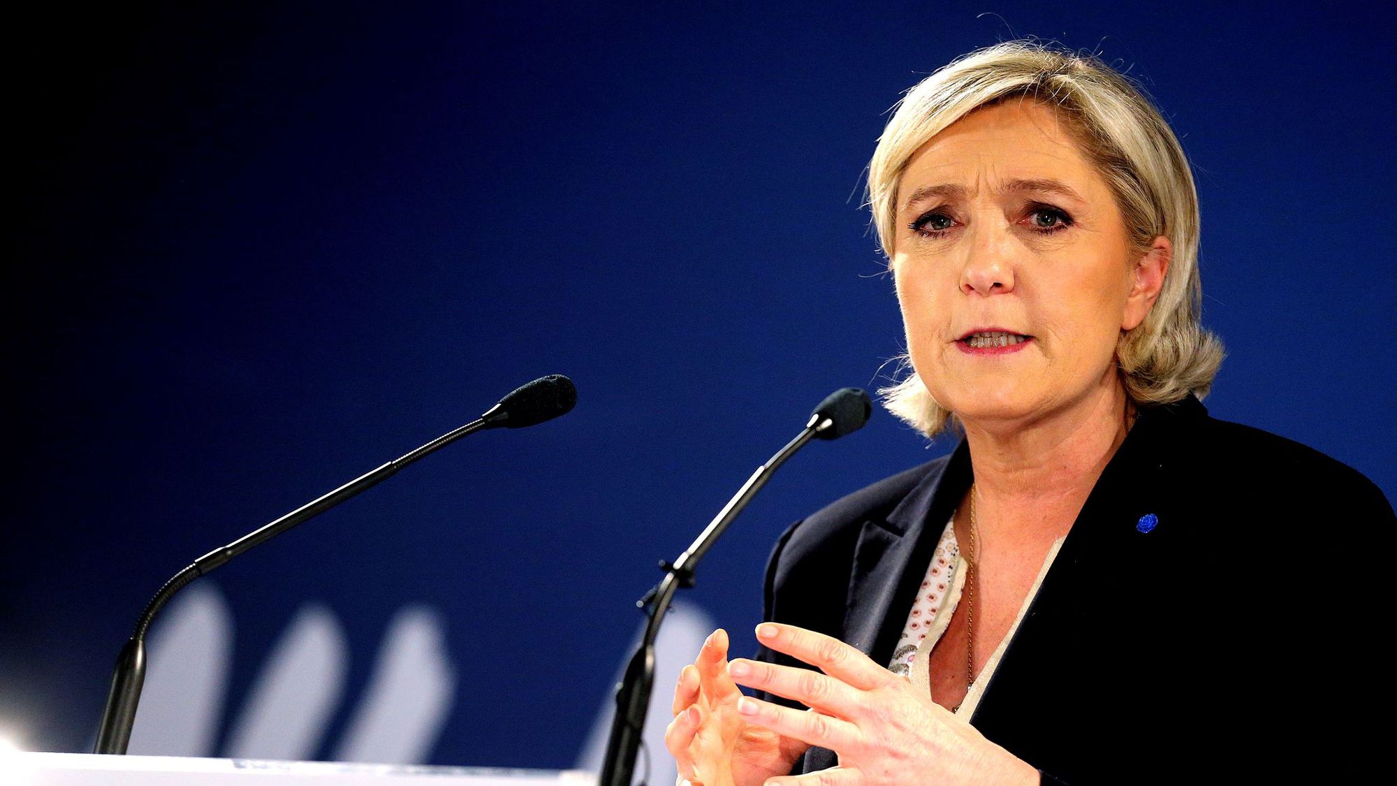 Paris - Le QG de campagne de Marine Le Pen visé par une tentative d'incendie, la piste criminelle privilégiée - L'Express
