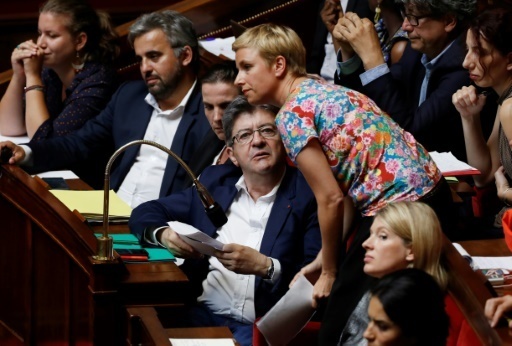 Les députés officiellement autorisés à tomber veste et cravate - Le Figaro