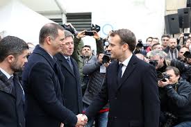 Macron n'est pas prêt à négocier avec les nationalistes corses - Le Figaro