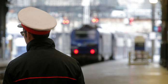 Réforme de la SNCF : les syndicats tentent d'organiser la riposte - Le Monde