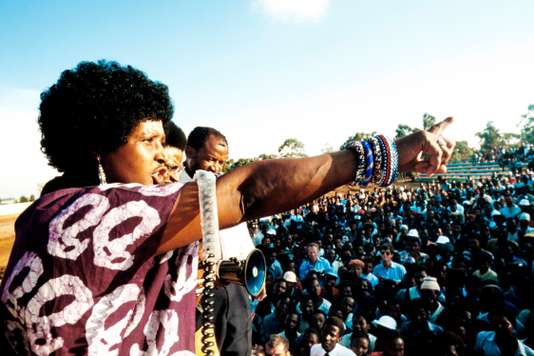 Winnie Mandela, en liberté toujours - Le Monde