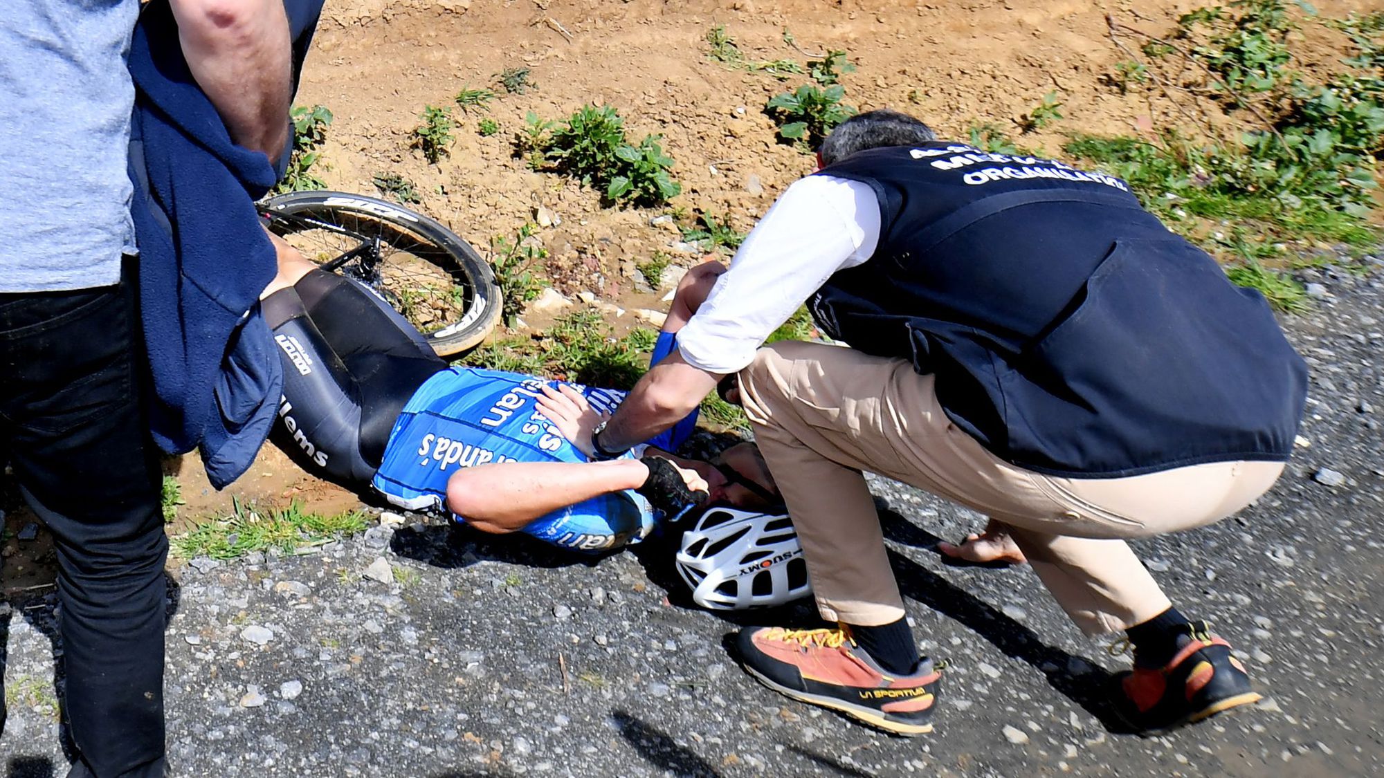 Paris-Roubaix: émotion en Belgique après le décès de Michael Goolaerts - L'Express
