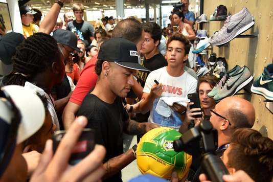Neymar, reflet de la flambée des prix dans le foot
