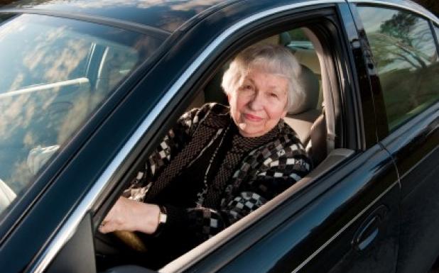 Automobile : réapprendre aux seniors à conduire