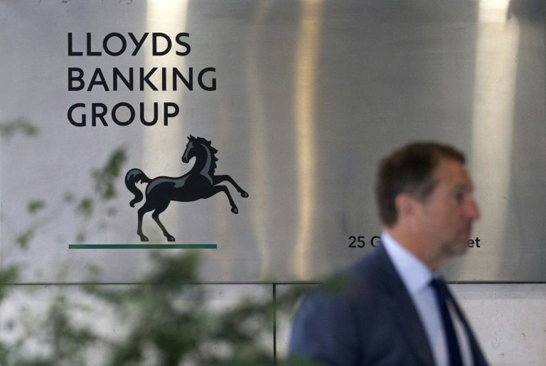 GB: Lloyds rachète l'activité carte de crédit de Bank of America