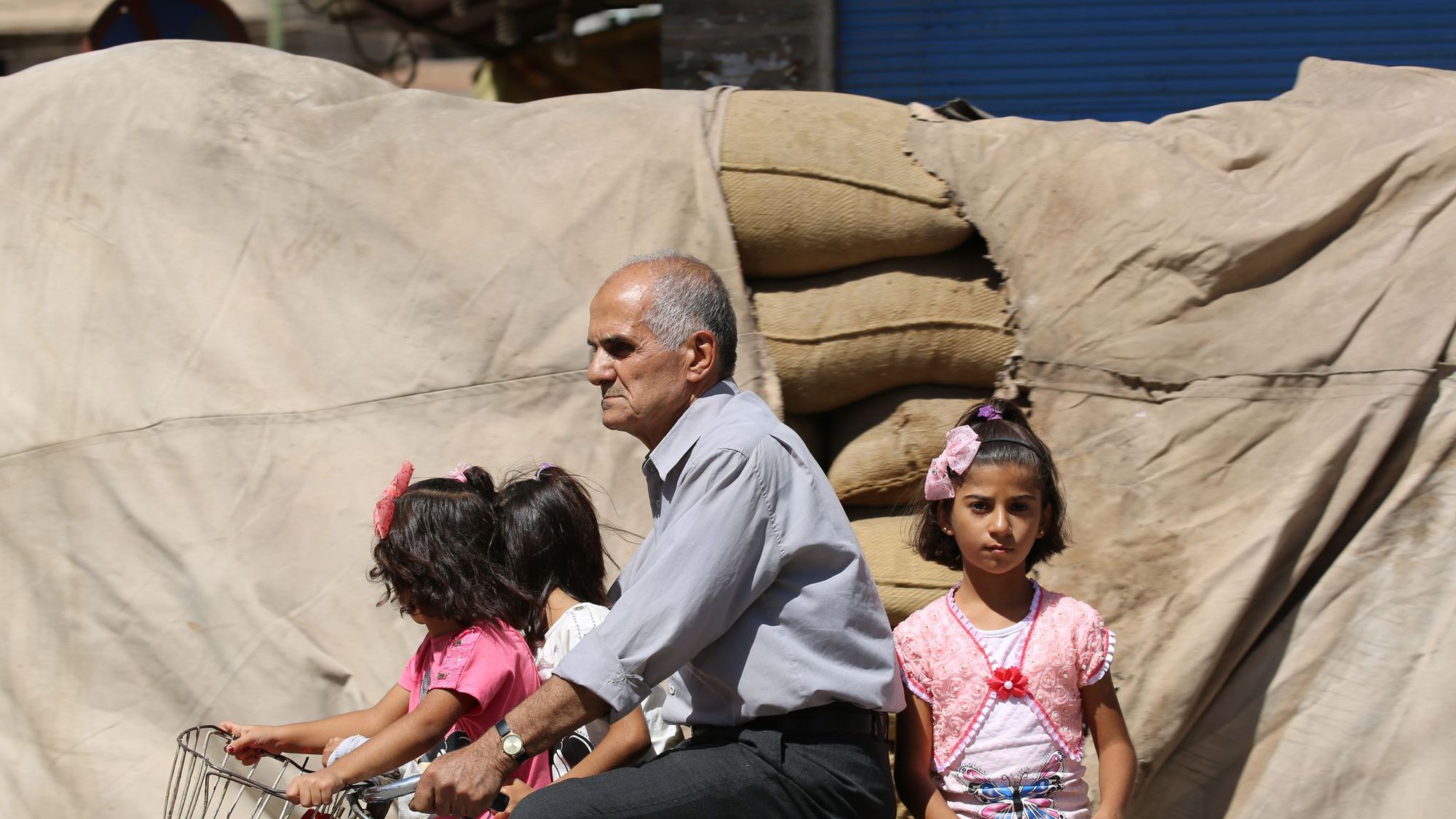 Trêve en Syrie: la violence baisse mais l'aide humanitaire est absente
