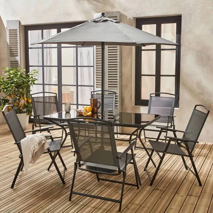 Table de jardin SWEEEK avec 6 fauteuils pliants gris et un parasol