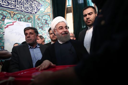 Election présidentielle en Iran : Hassan Rohani a été réélu avec 57 % des voix - Le Monde