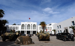 Tunisie: Deux policiers poignardés devant le Parlement - 20minutes.fr