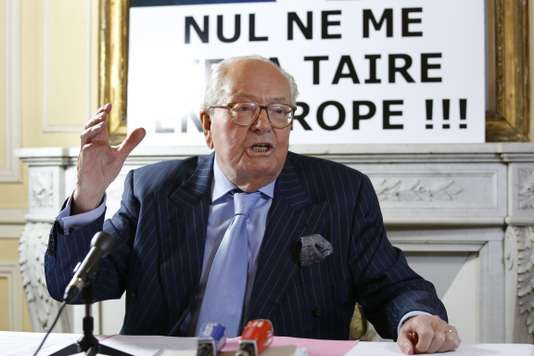 Jean-Marie Le Pen rejoint un parti européen néofasciste - Le Monde