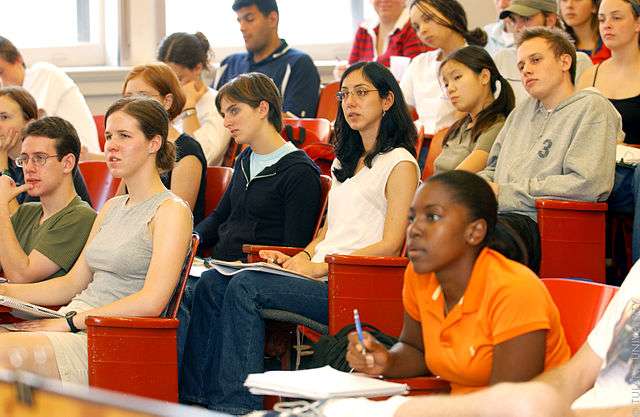 Les hommes surestiment leur intelligence, contrairement aux femmes