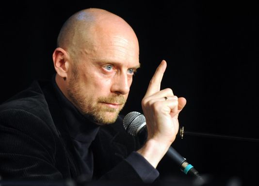 Haine sur Internet : la chaîne YouTube d’Alain Soral fermée