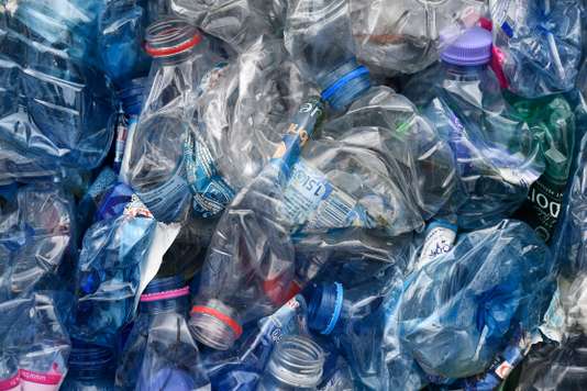 Le gouvernement annonce un système de bonus-malus pour favoriser le plastique recyclé