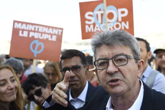 Jean-Luc Mélenchon face à l’aile gauche du PS : « Mes amis, vous me manquiez »