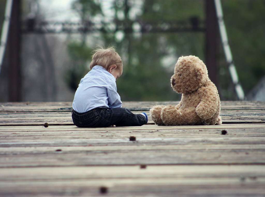 L'affirmation de l'autorité sur les enfants est une forme d'intrusion psychologique qui peut miner le sentiment d'autonomie des enfants et entraîner leur rejet, ce qui finit par saper leur bien-être émotionnel explique=explique Peipei Setoh, principale autrice de l'étude.