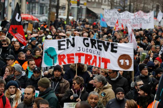 La grève pousse plusieurs universités à reporter les partiels