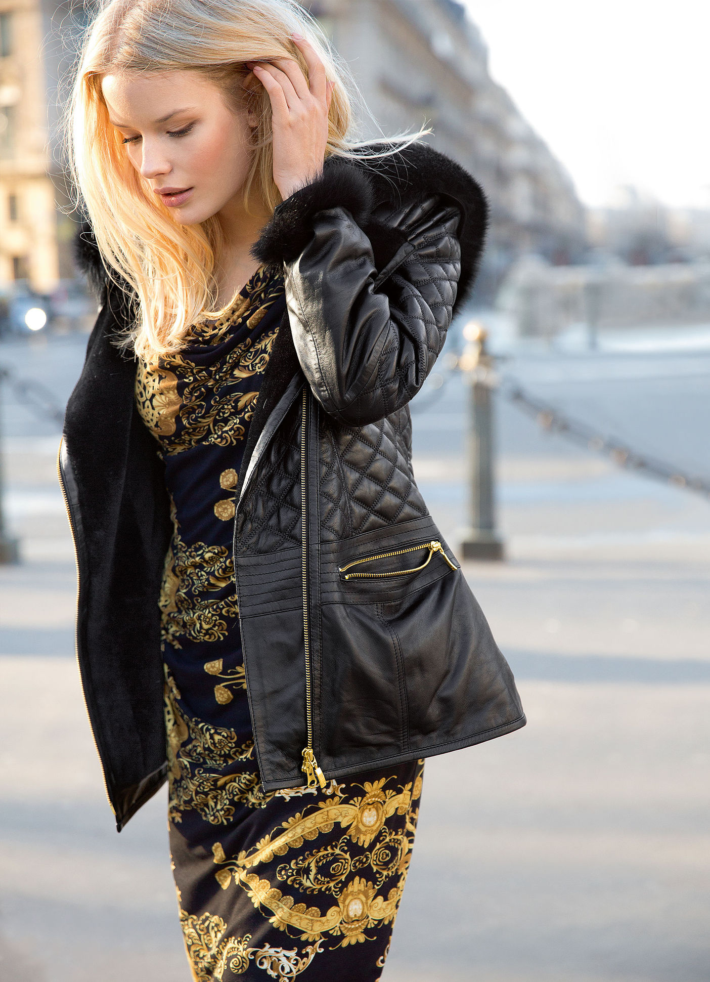 Robe Elégance Paris - Robe en jersey noir et or Elégance