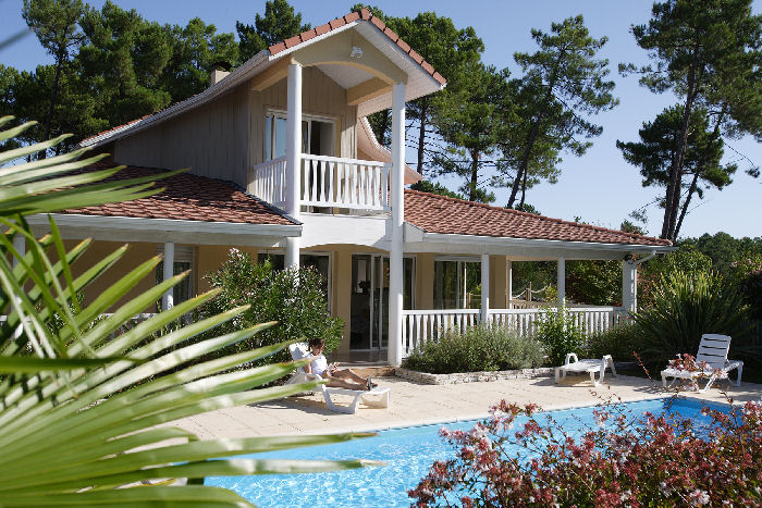 Location Villa Lacanau 4/5 Personnes Piscine La France du Nord au Sud prix 560,00 Euros