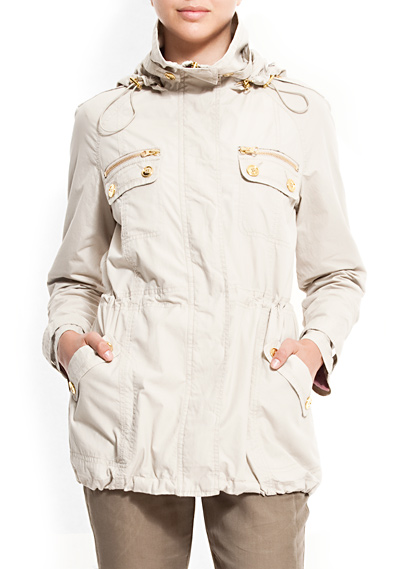 BLOUSON MARIAGRA Mango - Trench-coat à capuche ample Prix 89,95 euros