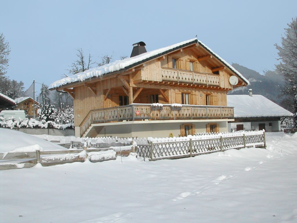 Abritel Location Samoëns - Belle 4 Chambres Ski Chalet avec piscine
