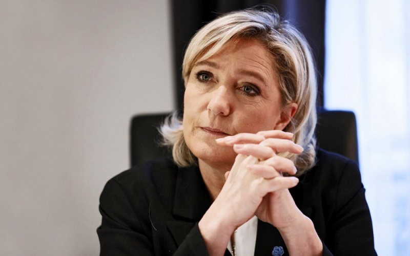 La donne a changé pour la candidate FN à la présidentielle. Marine Le Pen a perdu ses deux meilleurs ennemis : Nicolas Sarkozy et François Hollande.LP/OLIVIER CORSAN