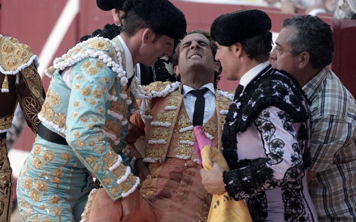 Le matador espagnol Ivan Fandino a été grièvement blessé ce samedi dans les Landes par les cornes d'un taureau. AFP/IROZ GAIZKA