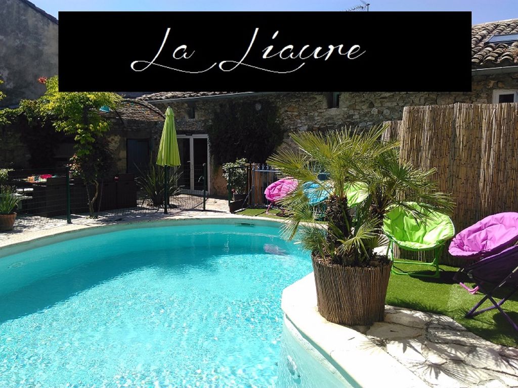 Abritel Location Saint-Marcel-d'Ardèche - Maison de caractère avec piscine à proximité des gorges de l'Ardèche