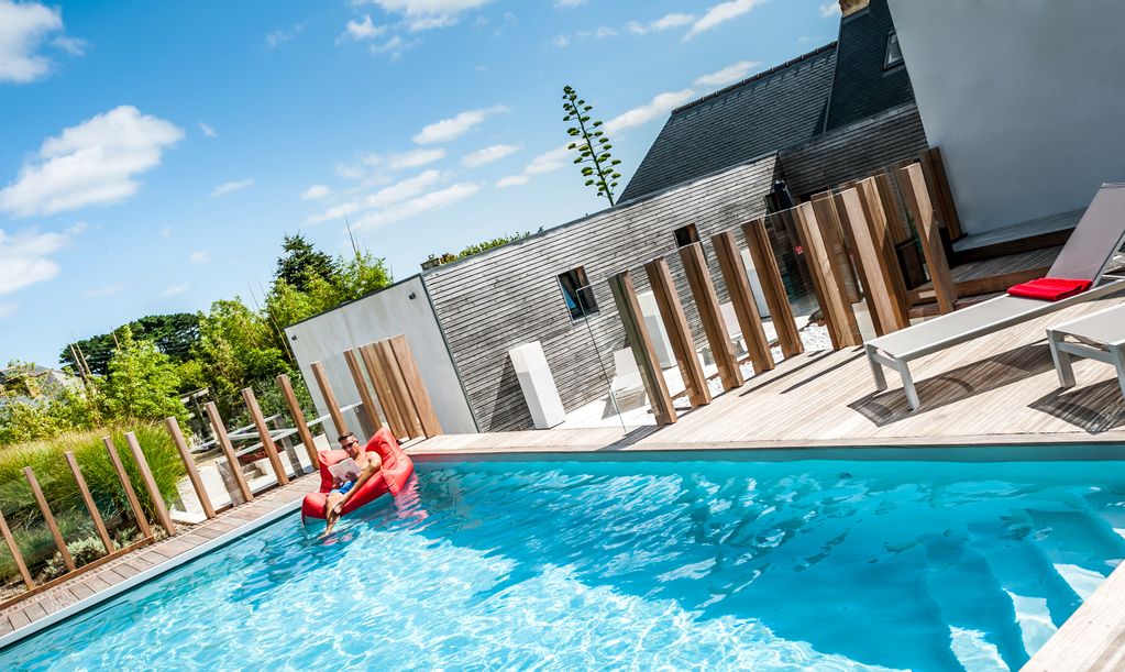 Abritel Location Penvénan Bretagne - Maison de luxe avec piscine, vue mer et accès plage, spa, salle billard et vidéo