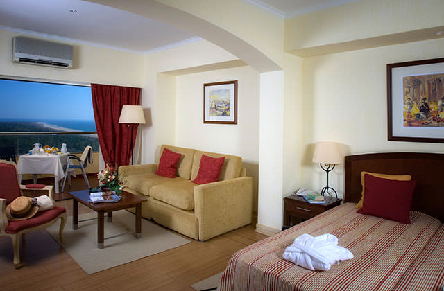 Hôtel Le Yellow Praia Monte Gordo 4* Marmara, Voyage pas cher Portugal Marmara