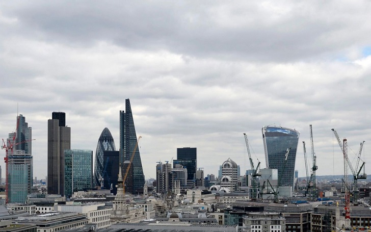 A la City de Londres, des milliers d'employés de la finance s'interrogent sur leur avenir.