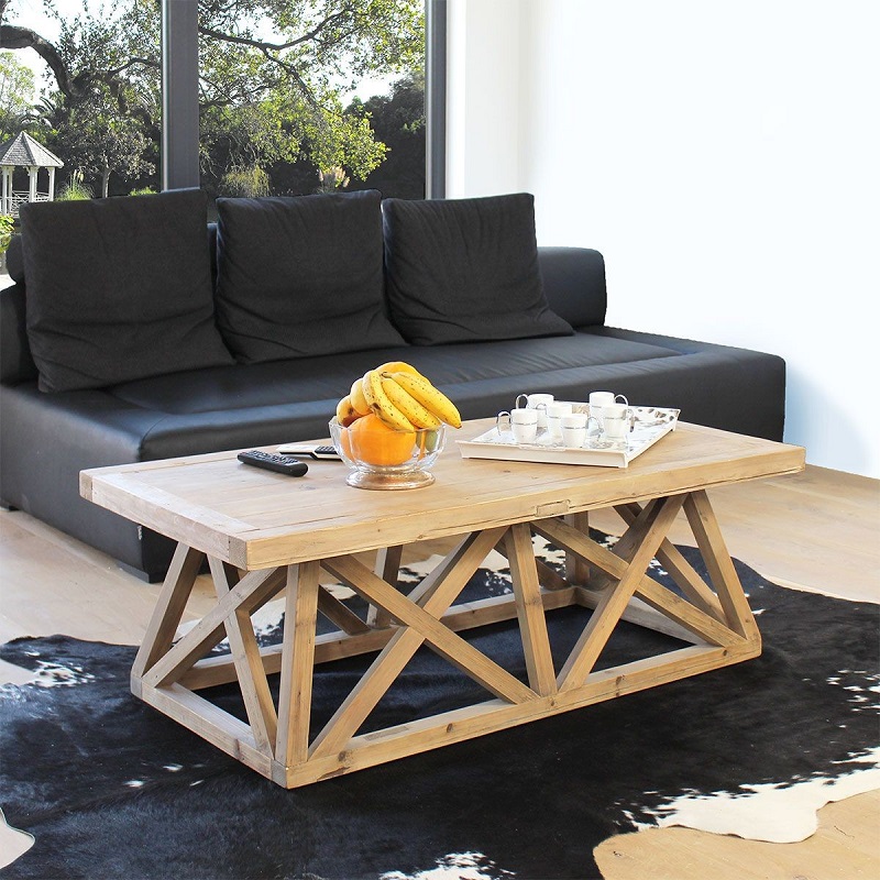 Table basse bois massif avec pieds style croisillons Made In Meubles