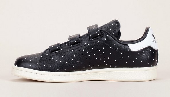 Sneakers en cuir noir imprimé pois blanc talon contrasté Stan Smith Adidas Originals - Baskets Monshowroom - Iziva.com