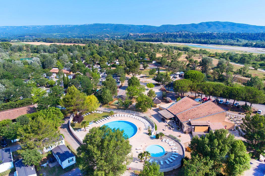 Camping Domaine des Iscles 4*