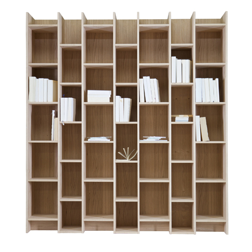 Bibliothèque étagère Expand en bois naturel plaqué chêne, Bibliothèque Decoclico