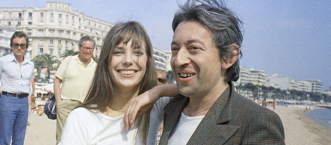 Jane Birkin raconte sa première nuit « histo­rique » avec Serge Gains­bourg