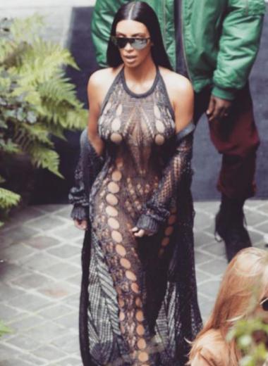 Kim Kardashian à Paris : Les photos les plus sexy de la starlette pour la Fashion Week