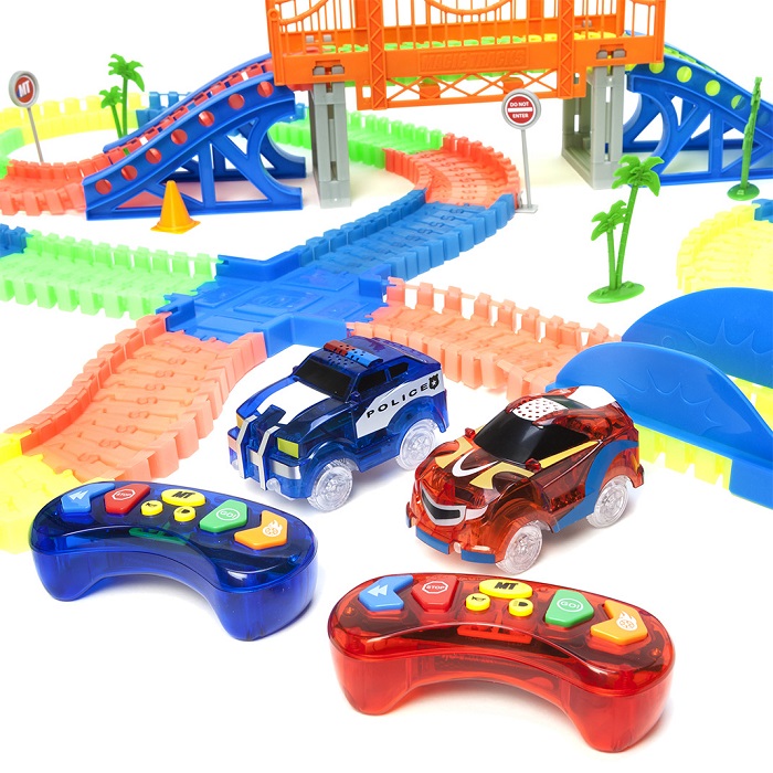 MAGIC TRACKS TURBO RC MEGA SET Circuit de voitures Télécommandé - Jouets M6  BOUTIQUE 