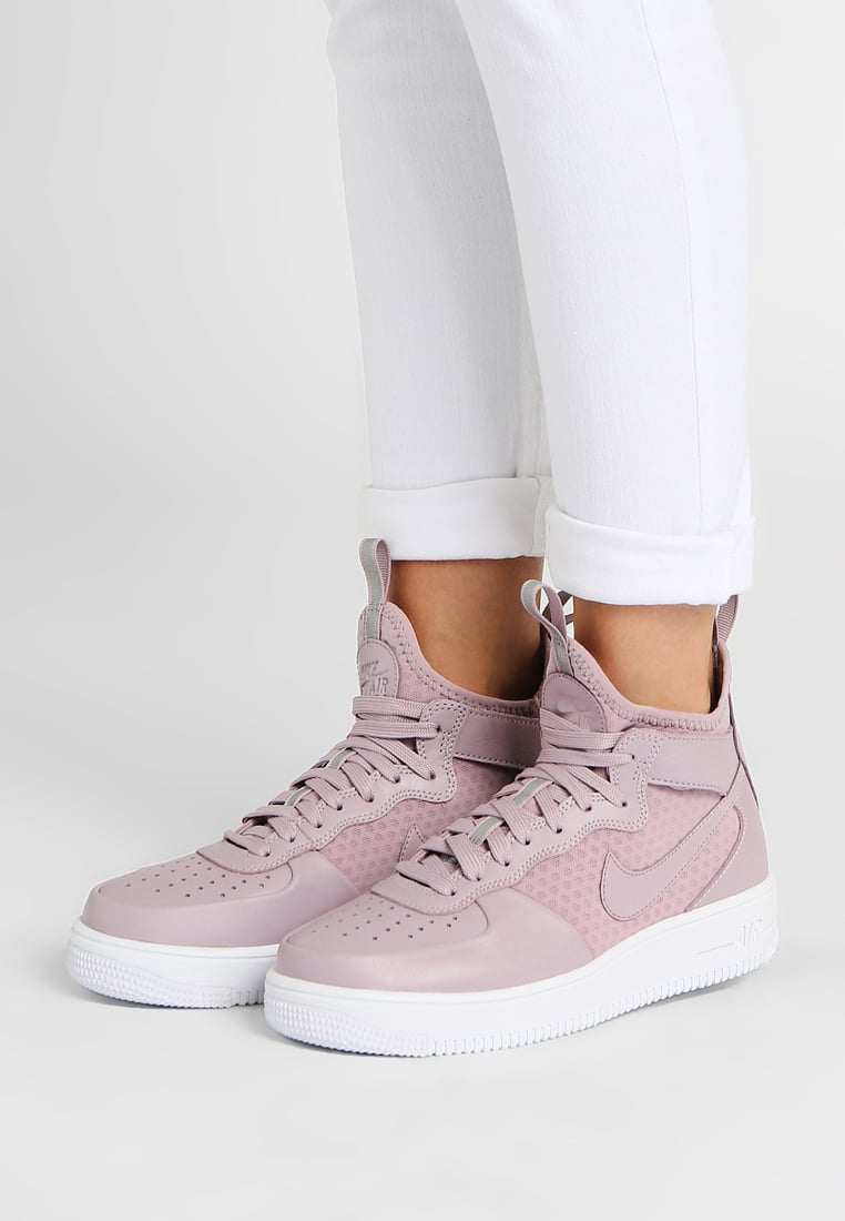 Nike Sportswear AIR FORCE 1 ULTRAFORCE MID Baskets montantes plum fog/black/white - Zalando