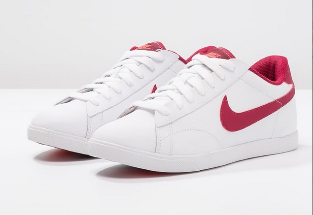 Nike Sportswear RACQUETTE Baskets basses white/noble red/bright crimson