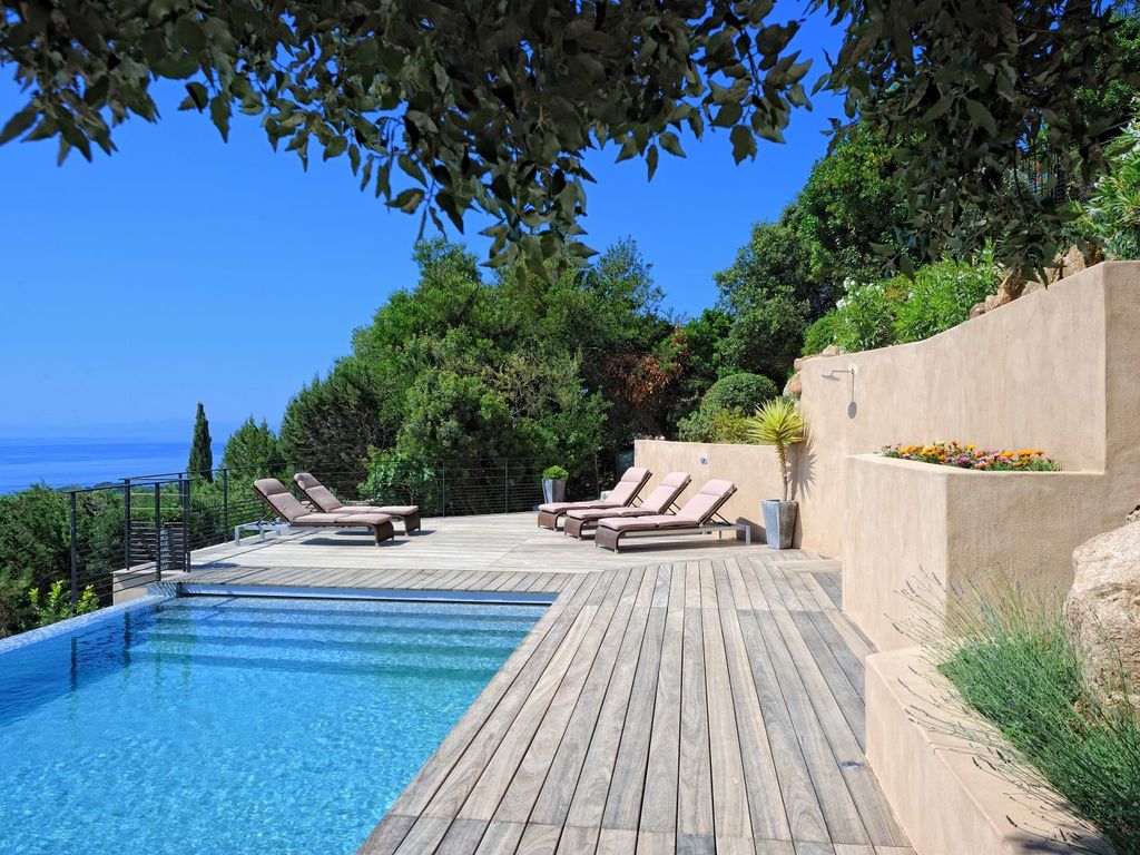 Abritel Location Corse Porto-Vecchio - Palombaggia Villa Vue mer exceptionnelle, piscine chauffée, jacuzzi, 10 personnes