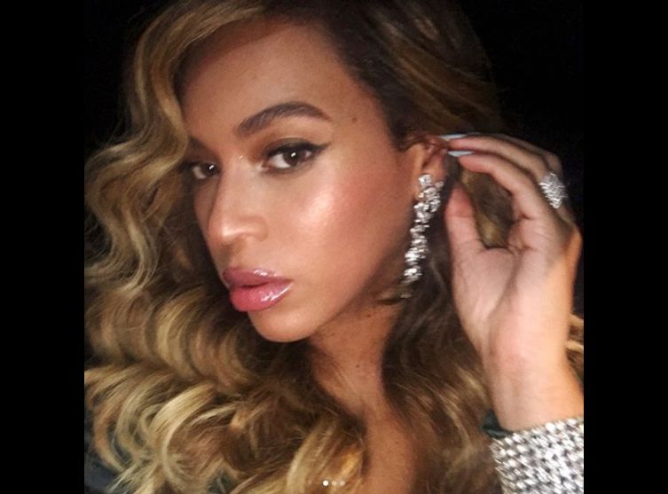 Polémique La Toile s'enflamme pour savoir quelle actrice a mordu Beyoncé au visage 
