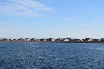 Que faire face à la montée du niveau de la mer ? L’exemple de Miquelon, village en cours de « déplacement »